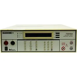 Analisatore di Conformità Associated Research 7564SA