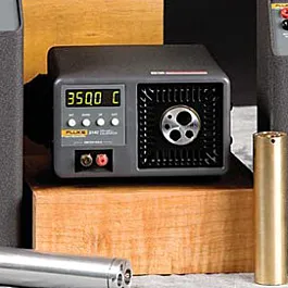 Fluke Calibration 9140-A Calibratore a blocco secco da campo