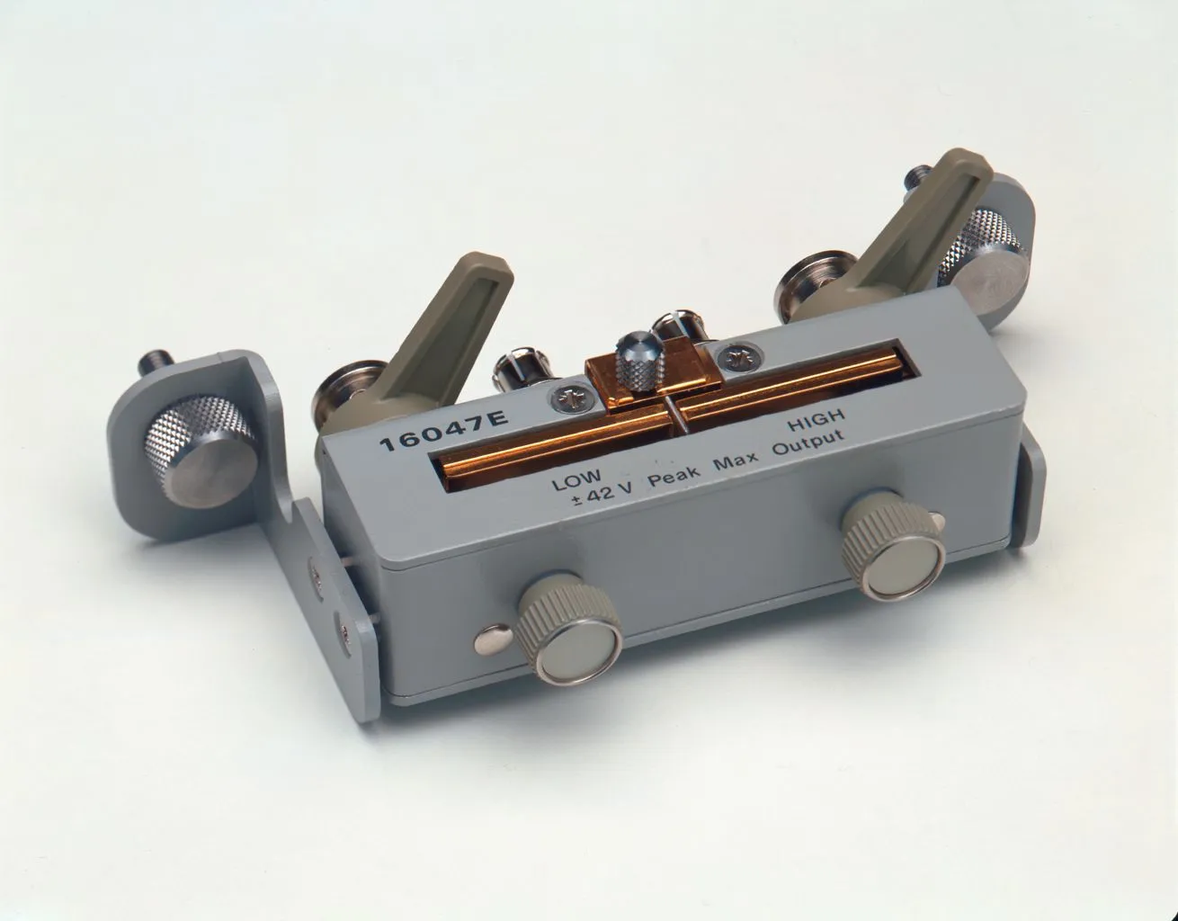 Fixture di Prova LCR Keysight 16047E