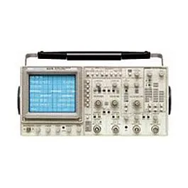 Oscilloscopio a 4 canali 100 MHz Tektronix 2247A