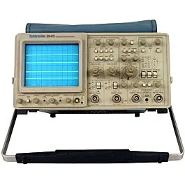 Oscilloscopio Tektronix 2445 a 4 canali 150 MHz