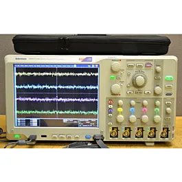 Tektronix MSO5104B Oscilloscopio a Segnali Misti