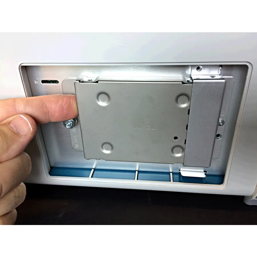 Tektronix SUP6B-LNX SSD rimovibile con sistema operativo integrato