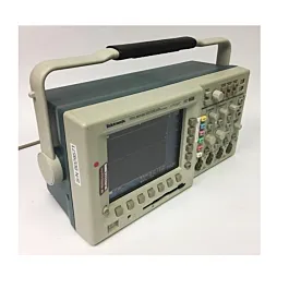 Oscilloscopio Fosforo Digitale Tektronix TDS3054B